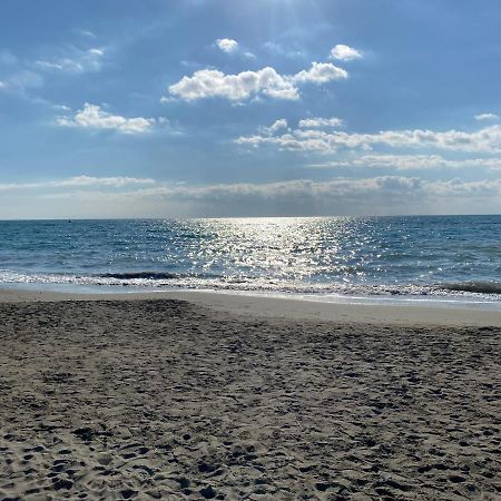 Dimora Novella Lejlighed Lido di Ostia Eksteriør billede